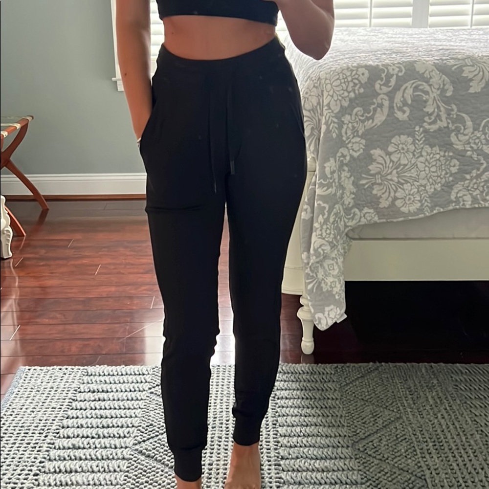 Lululemon joggers
